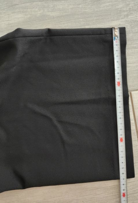 Czarny elegancki kombinezon z kieszeniami z szerokimi nogawkami Zara S