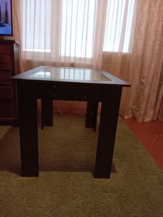 Стіл обідній стан нового