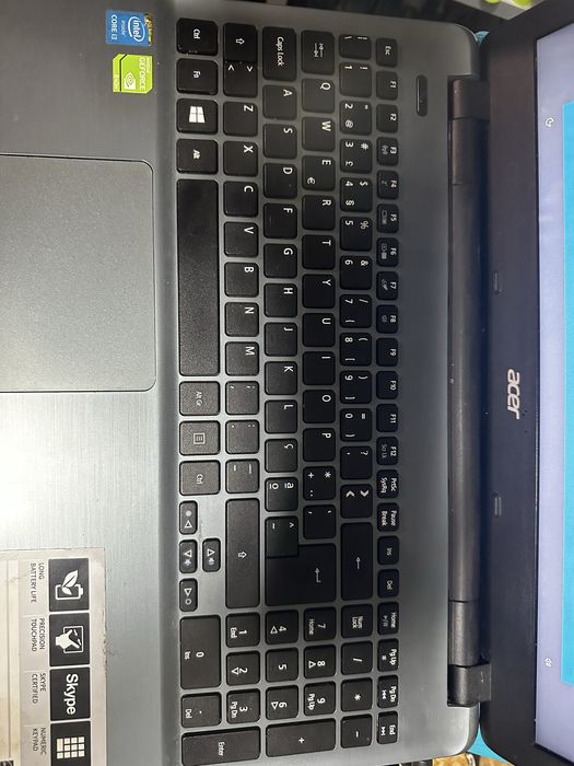 Acer aspire E5-571 portatil