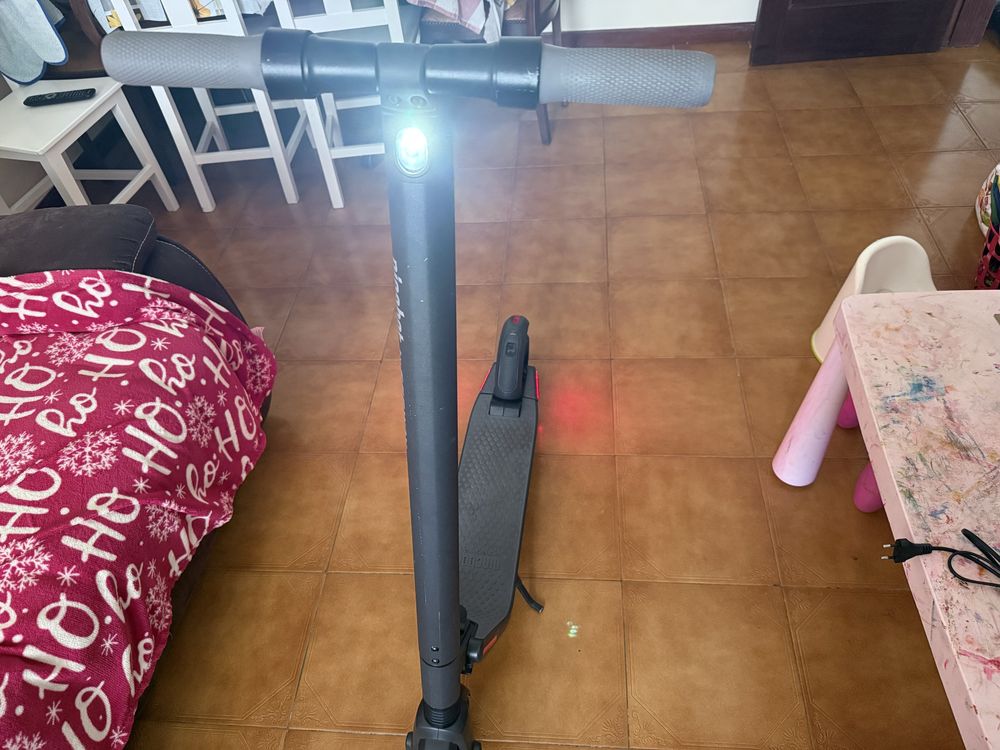 Trotinete ( ninebot by Segway)