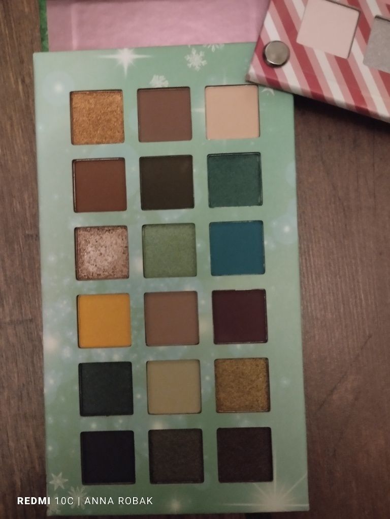 Makeup Revolution x Elf paleta 72 cieni