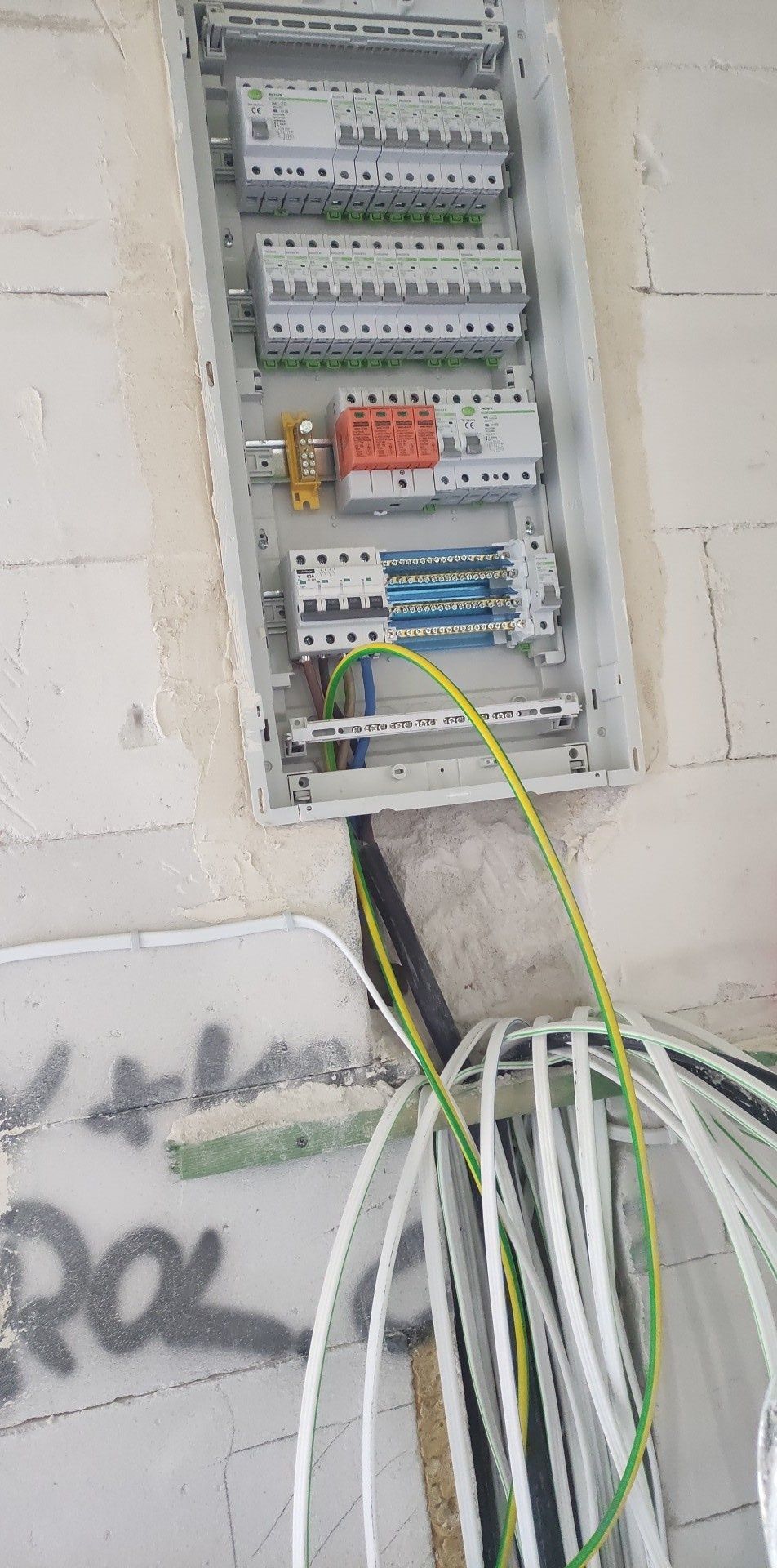 Elektryk-Usługi Elektryczne