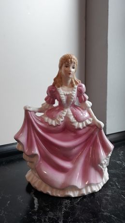 Antyki porcelanowa figurka damy Sarah