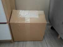 Box nowych ubrań