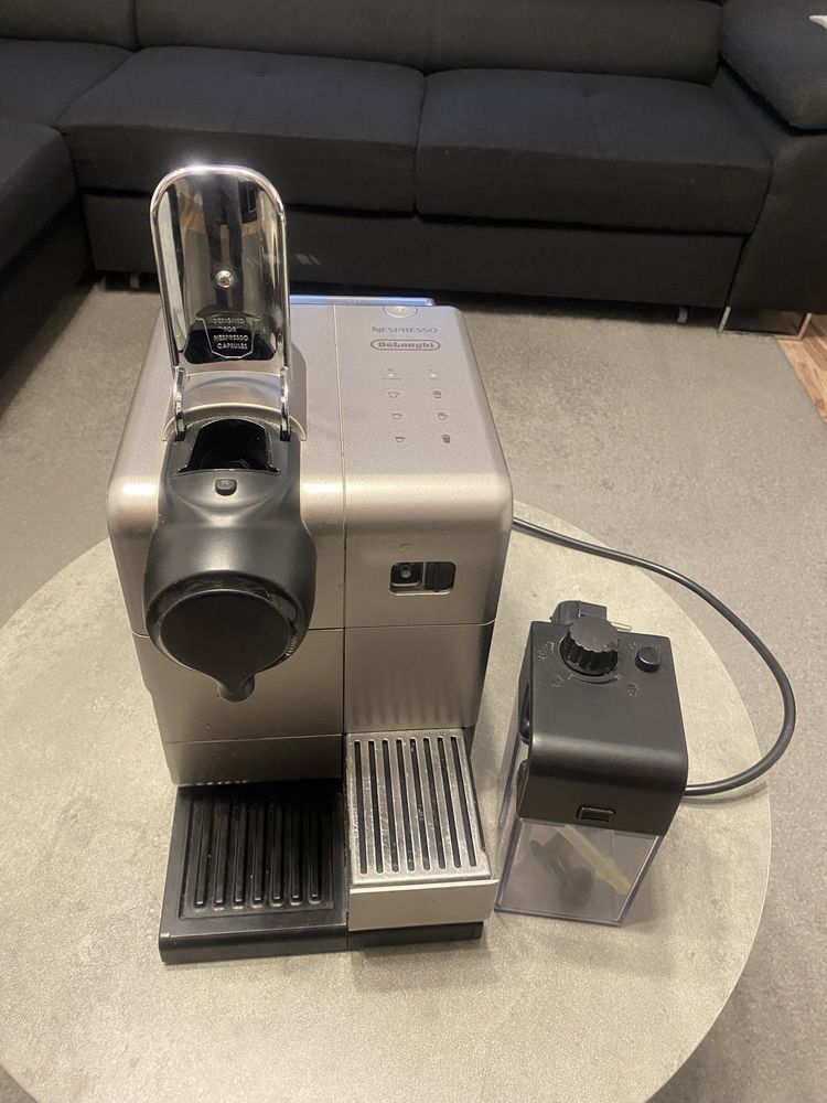 Expres DeLonghi Nespresso