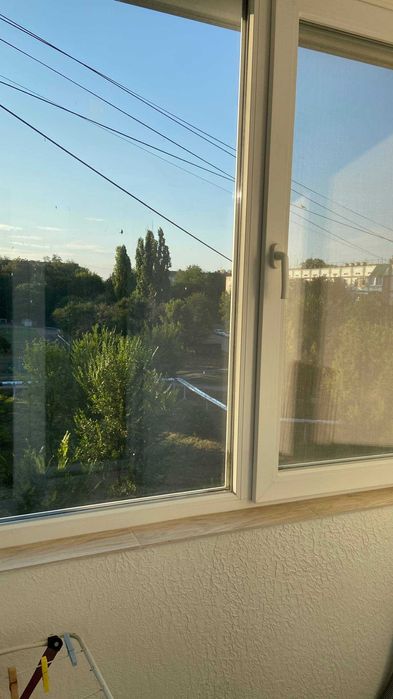 Продам 3 кімнатну квартиру 5/5 (пр-т Будівельників 32А)