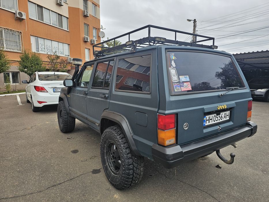 Продам Jeep Cherokee XJ