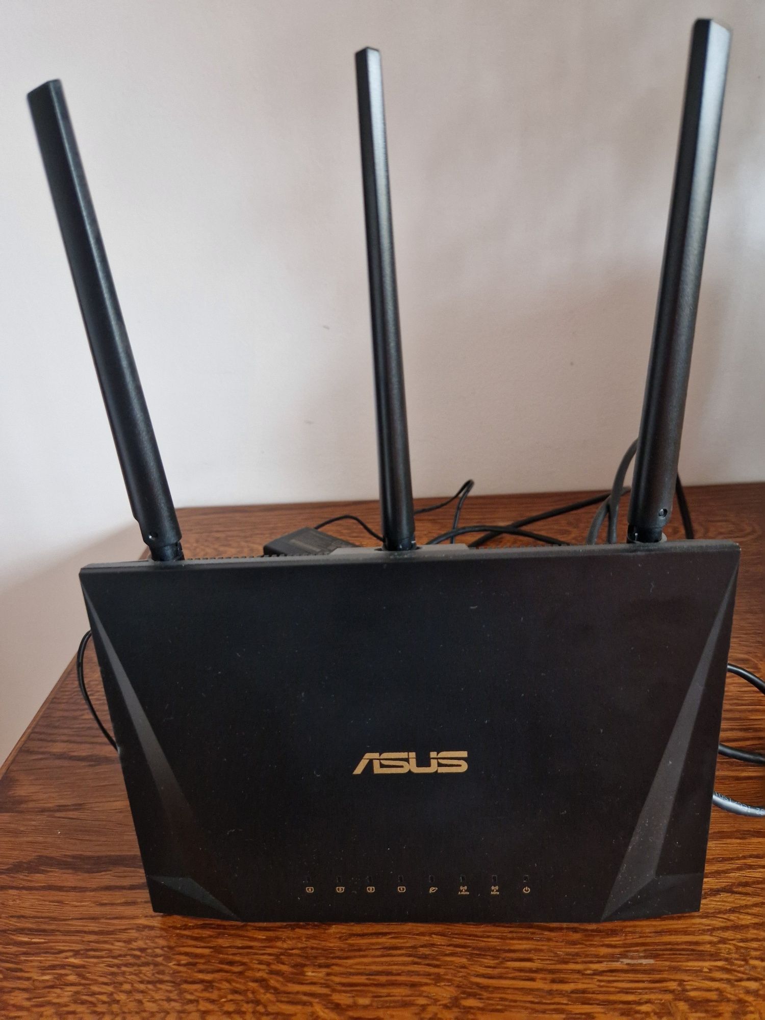 router ASUS AC1750, stan bdb