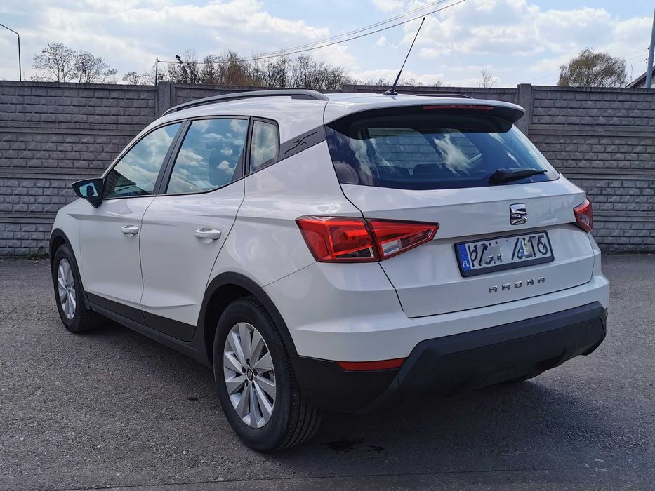 Wynajem samochodu/Wypożyczalnia samochodów Seat Arona benzyna