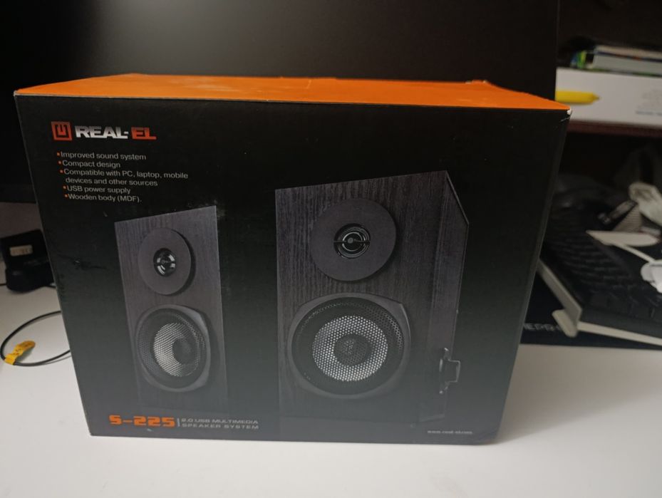 Продам комп'ютерні колонки real-el