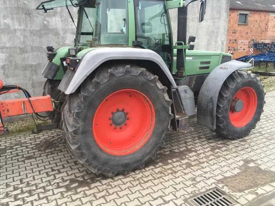 Fendt favorit 824