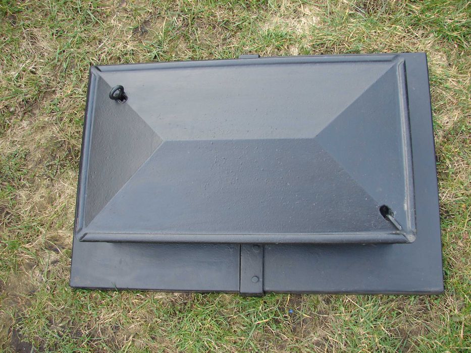 Pokrywa żeliwna komina systemowego LECA ELEMENTPIPE daszek czapa