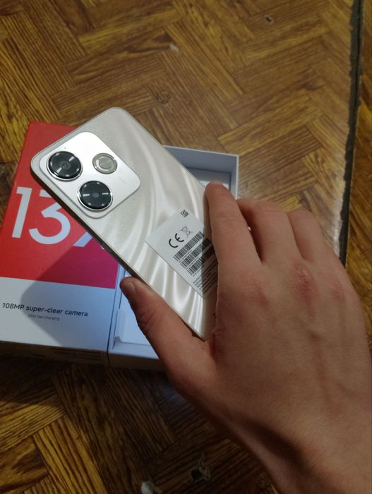 Redmi 13x новый телефон , с чехлом
