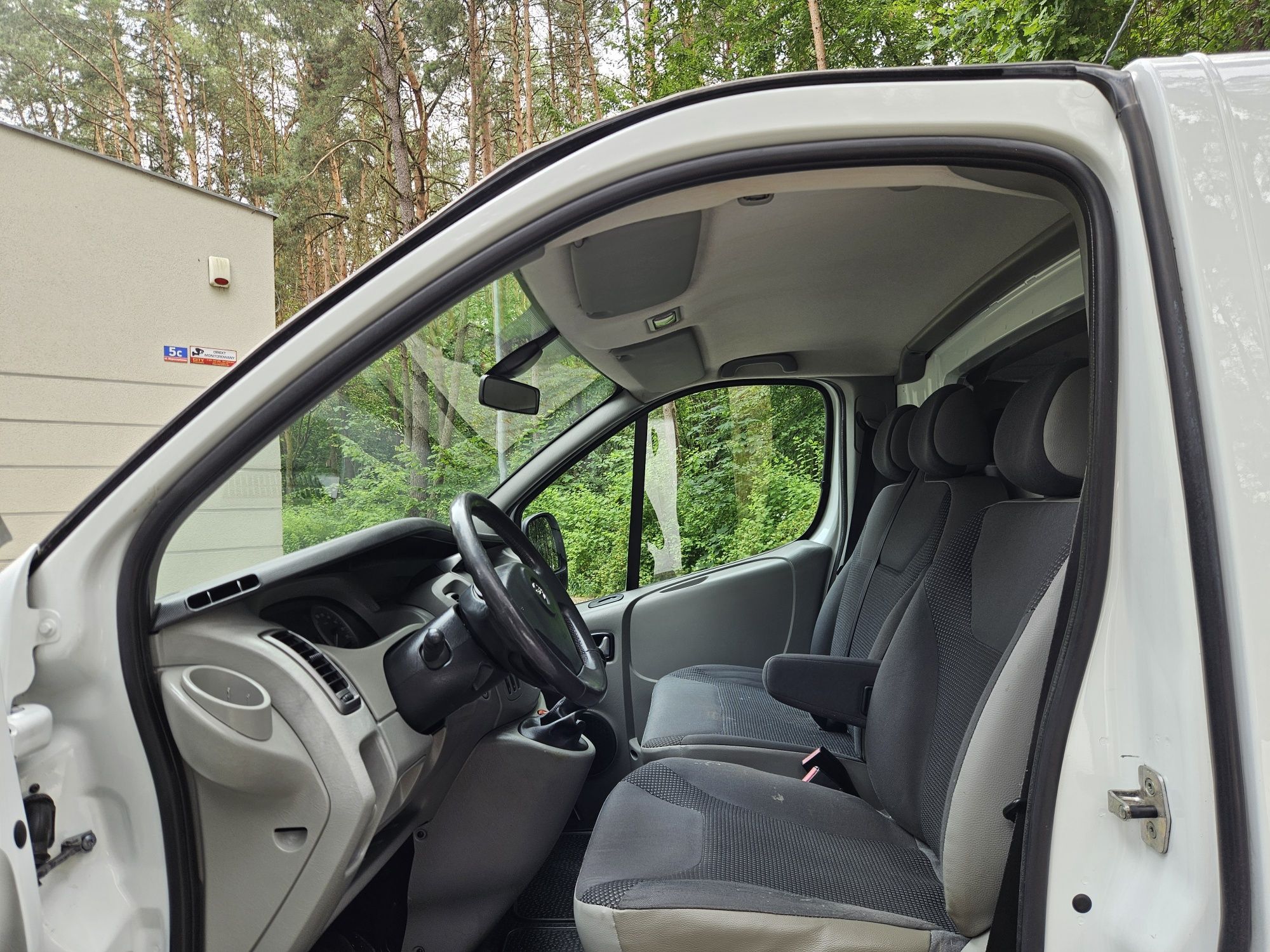 Opel_Vivario_L2H1_Long_bardzo_ładny_niski_przebieg_Klima!
