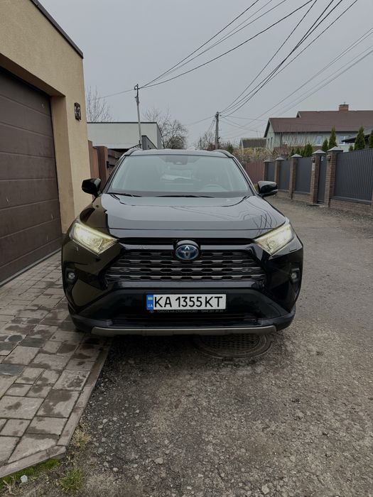 RAV 4 Hybrid 2023р від вдасника. Офіційний. Рік гарантії