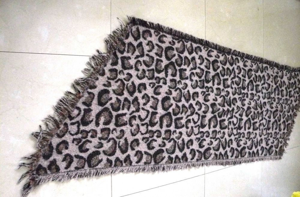 Olbrzymi szal w brązach ciepły otulający panterka 240x 70 cm