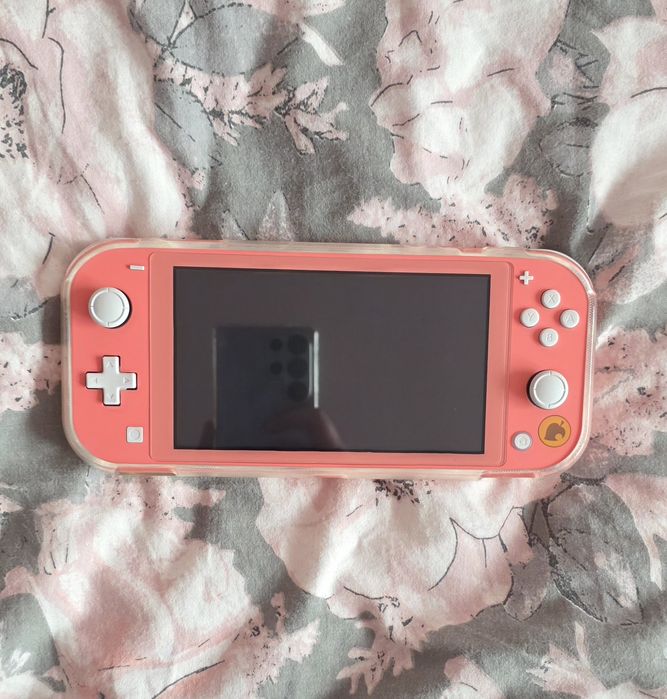 Nintendo Switch Lite Coral Animal Crossing + Etui i dodatki