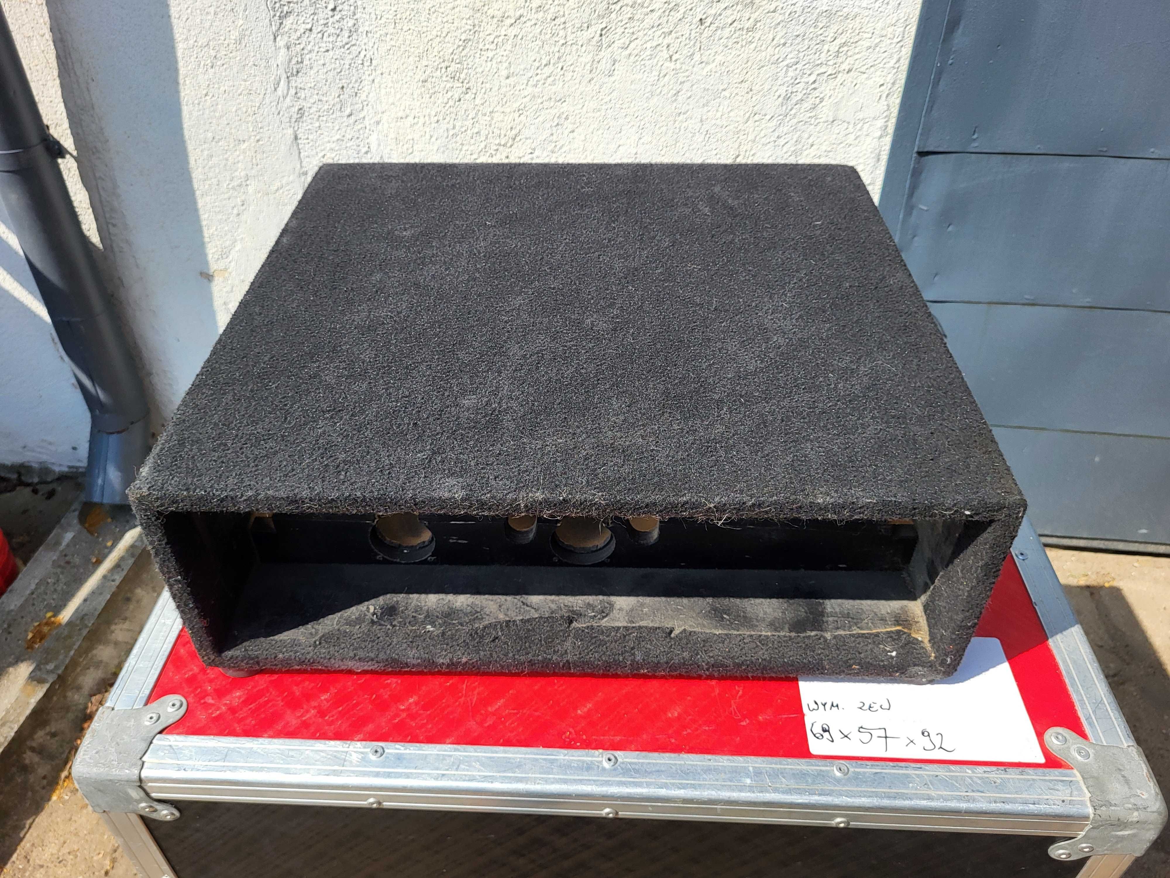 Stojak RACK 3U 19cali  gł. 42cm drewno w kocu / FAKTURA /