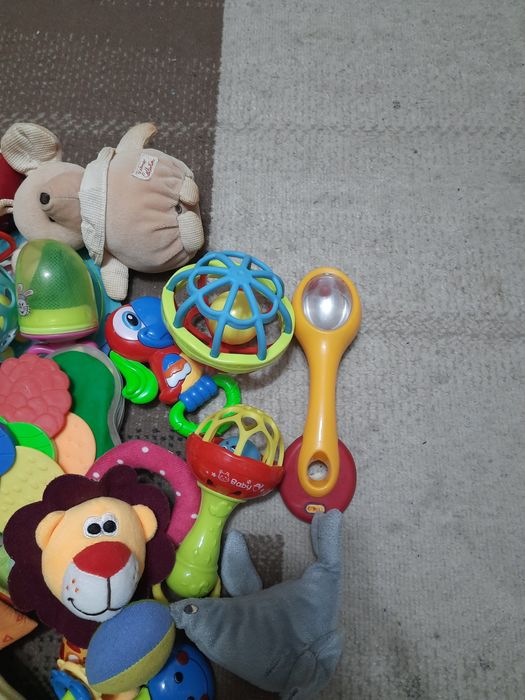 Іграшки 0-9 місяців.  Калаталки, вібро, гризунці,мякі. Ніблер