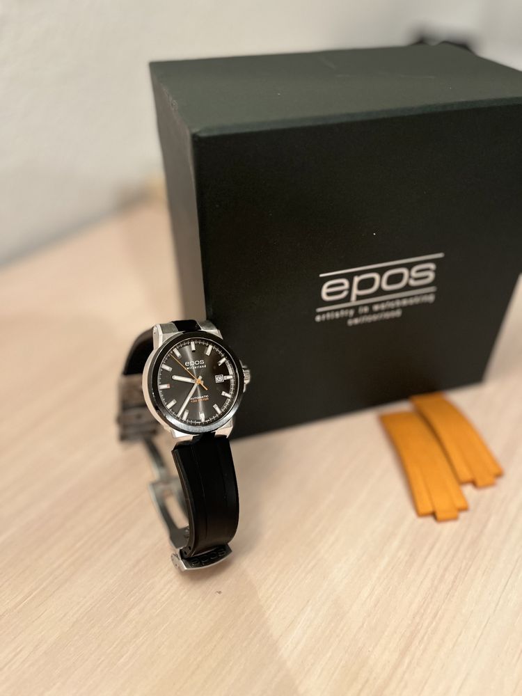 Продам часы Epos