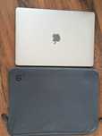 Macbook Pro 13 2020r, 8/256GB, idealny stan, bateria 497 cykli