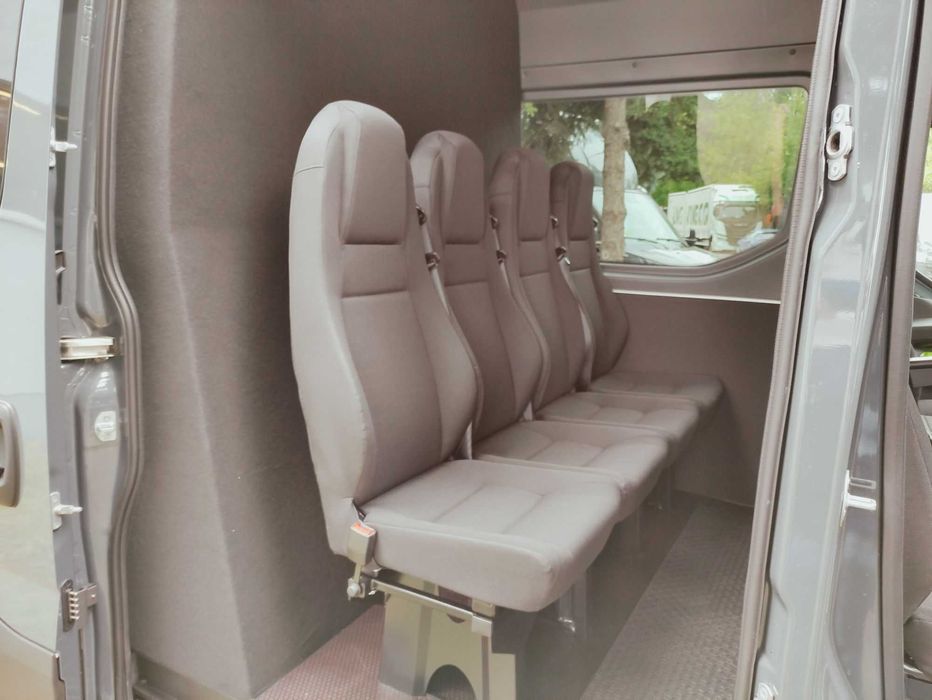 Wynajem #Iveco Daily #brygadówka #7-osobowy #furgon