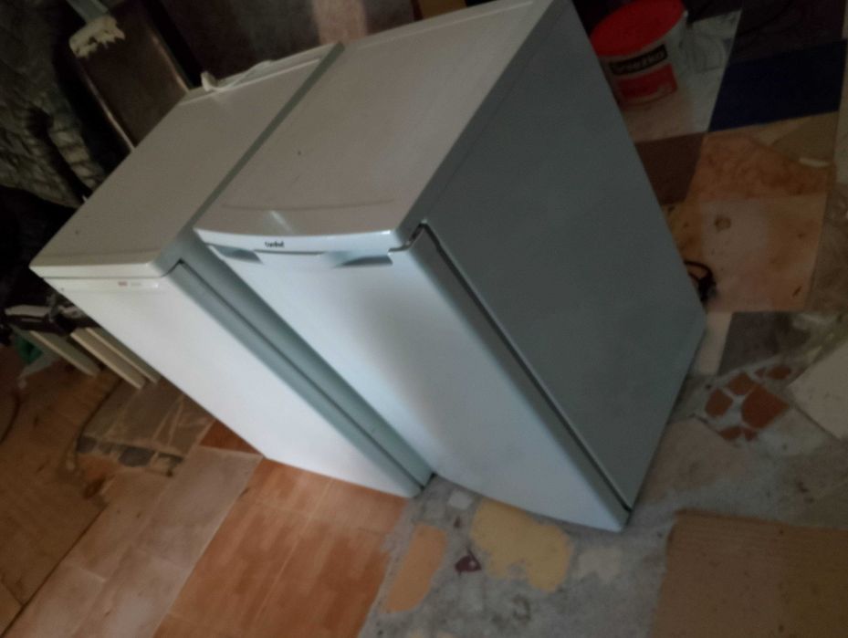 Lodówka bosch 60 x 60 x 95  i comfee 50 x 53 x 95