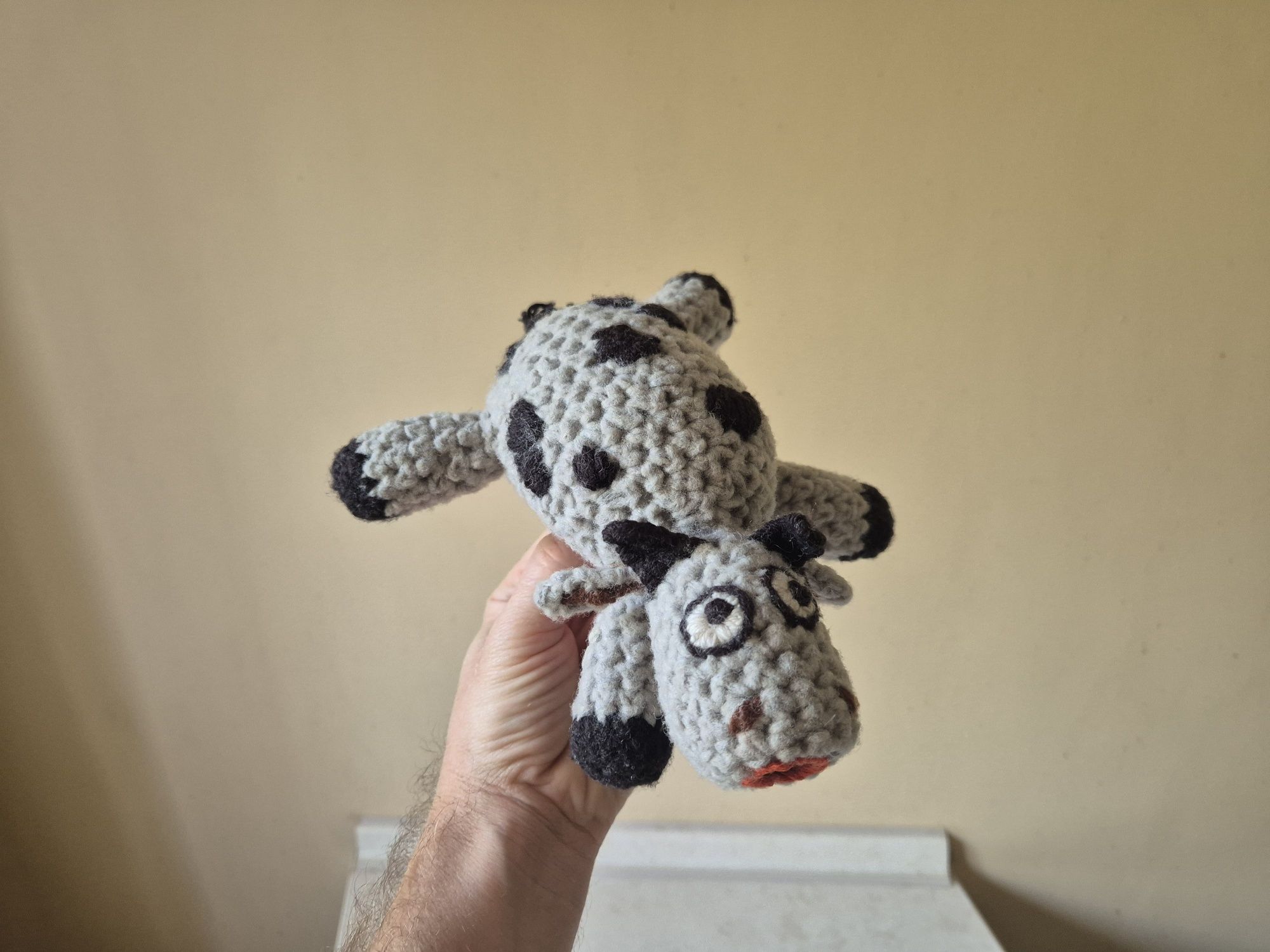 Krowa miś robiony na szydełku ręcznie hand made maskotka