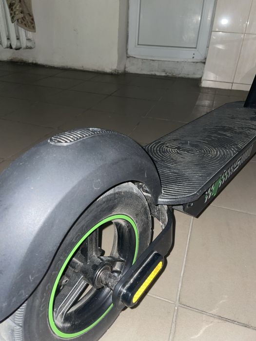 Электросамокат не дорого, ездила на нем раз 5, в отличном состоянии