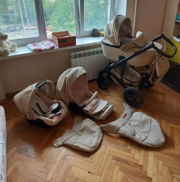 Коляска 3 в 1 в гарному стані