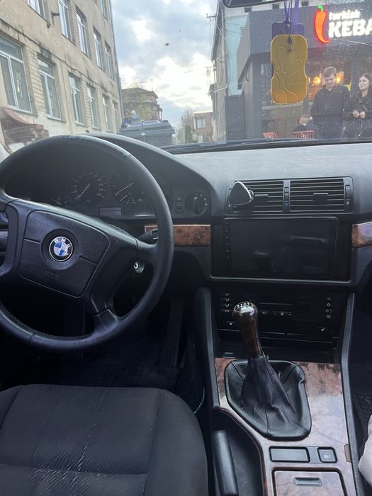 Бмв е39 2,5мотор