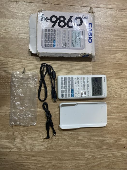 Calculadora Gráfica fx-9860 GIII Casio