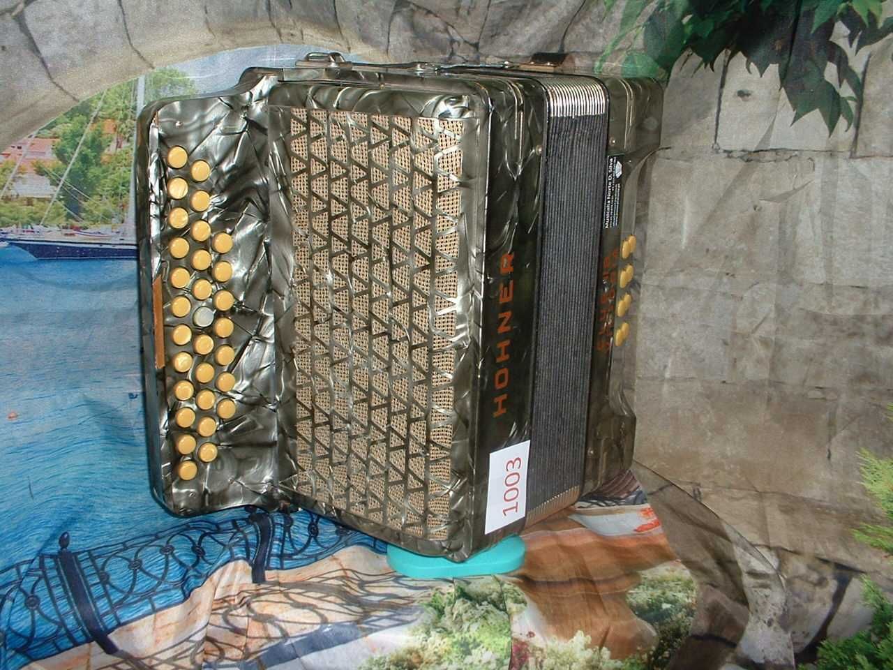 Concertina para venda N, 1003