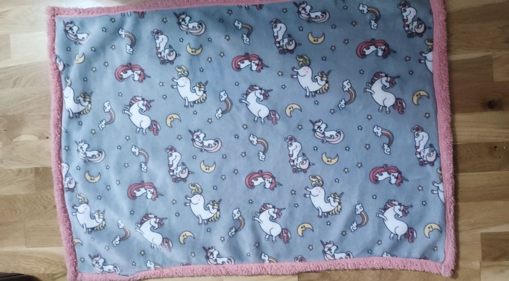 Kocyk w jednorożce 100x70