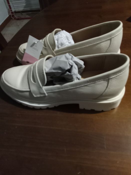 Sapatos senhora em pele