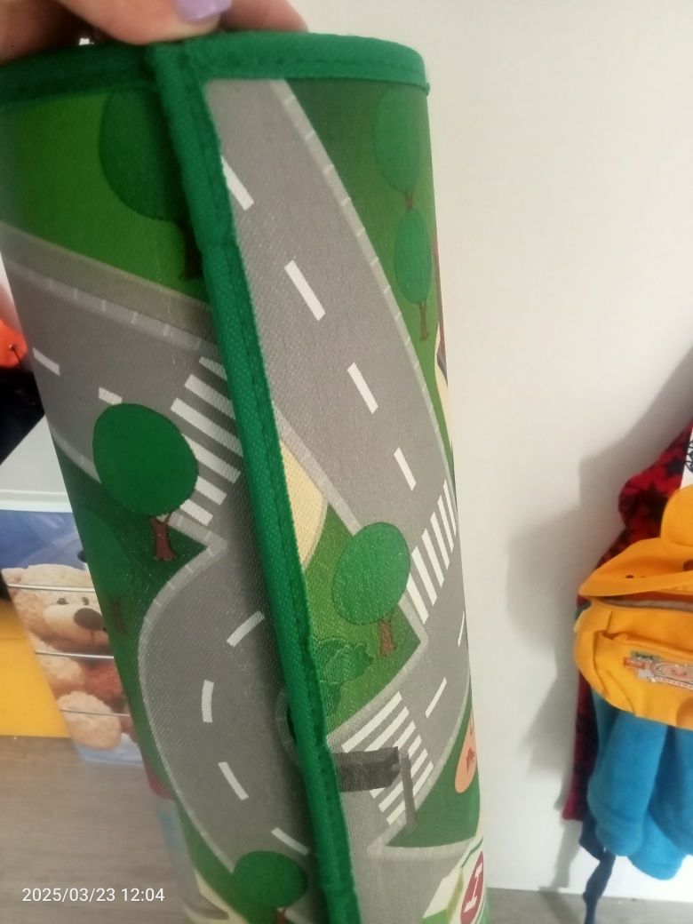 Tapete de pista como novo