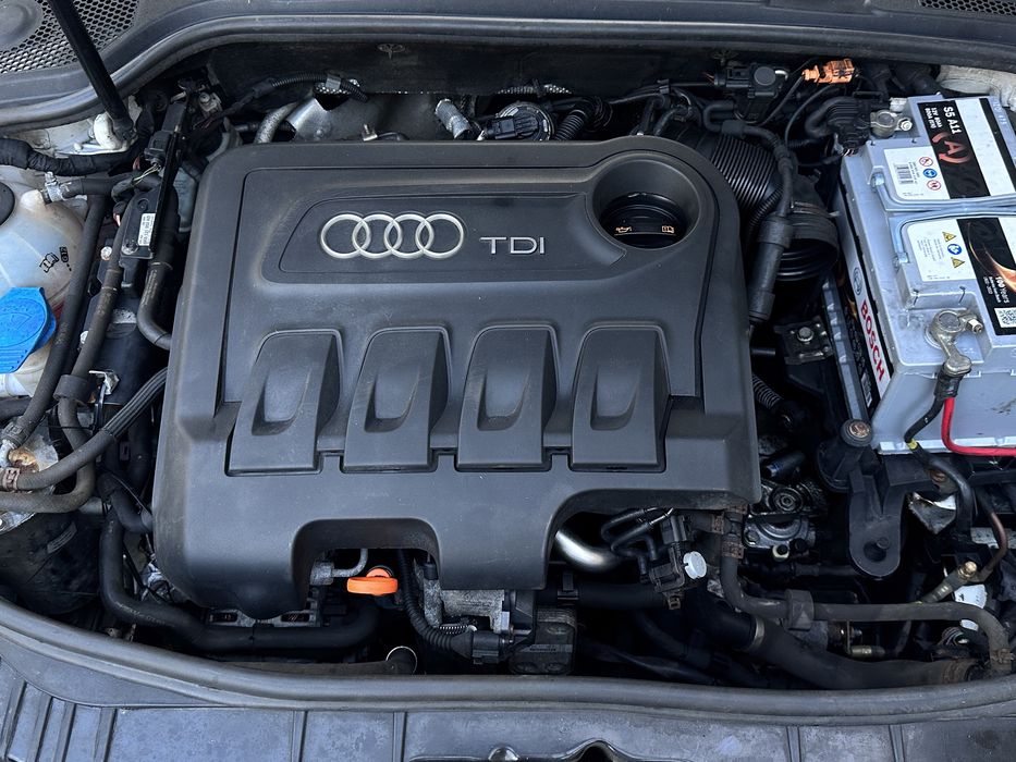 AUDI A3 8P VW Silnik 2.0TDI CFF CFFB kompletny wtryski turbo pompa