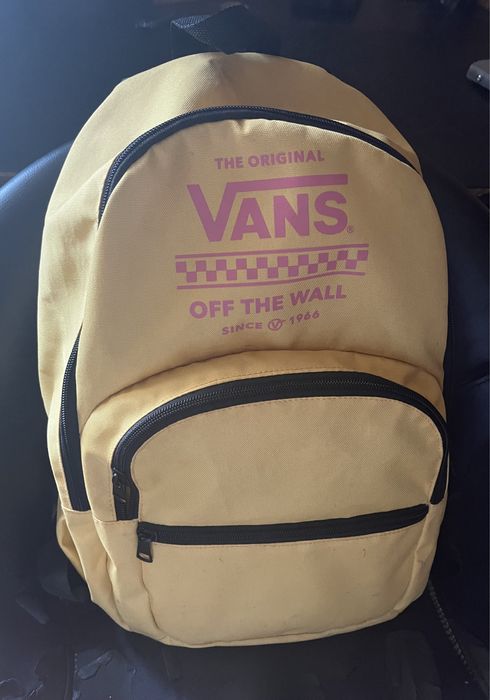 Plecak vans off the wall