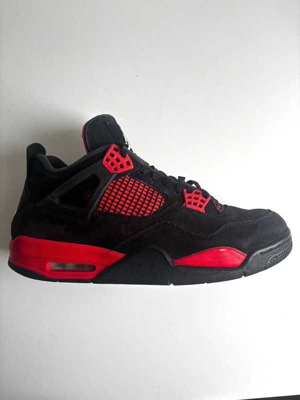 Jordan4Retro Red Thunder R.40