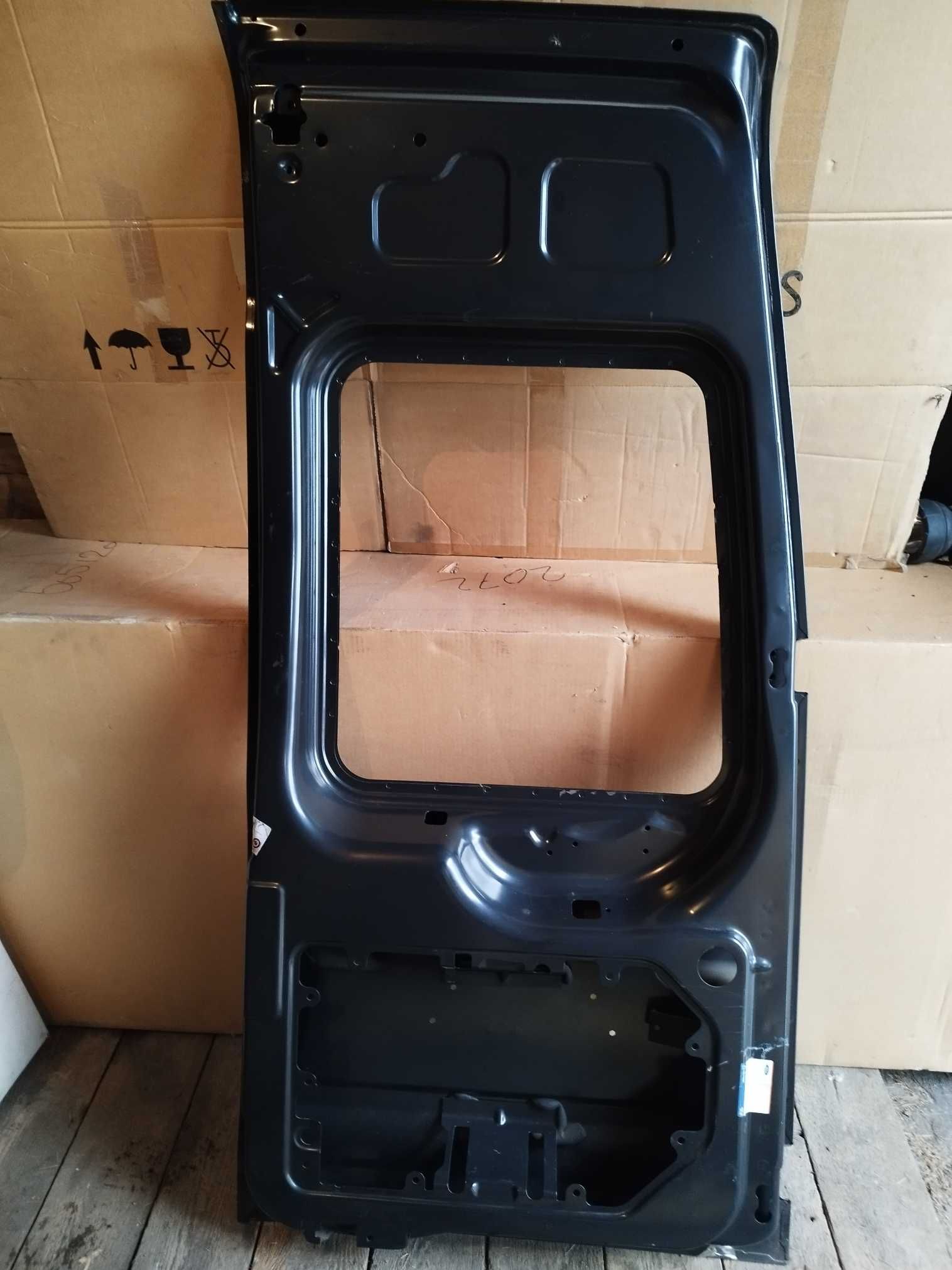 Drzwi tylne Ford Transit Tourneo Connect 06-10 nowe , lewe
