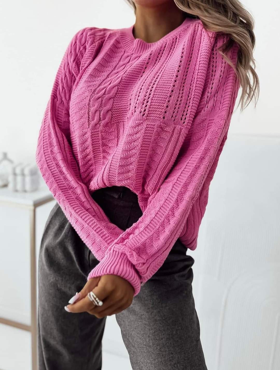Sweterek krój oversizowy