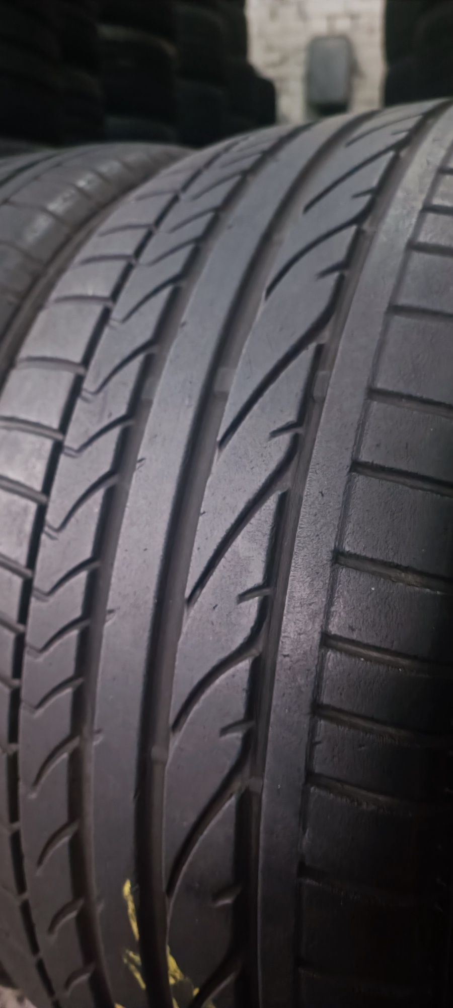 225/40R18 Bridgestone Potenza RE050A Шини 215.225.235.245-40.45.50.55