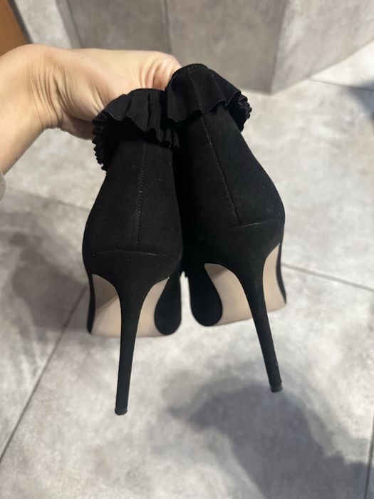 Ботильони черевики 38 розмір