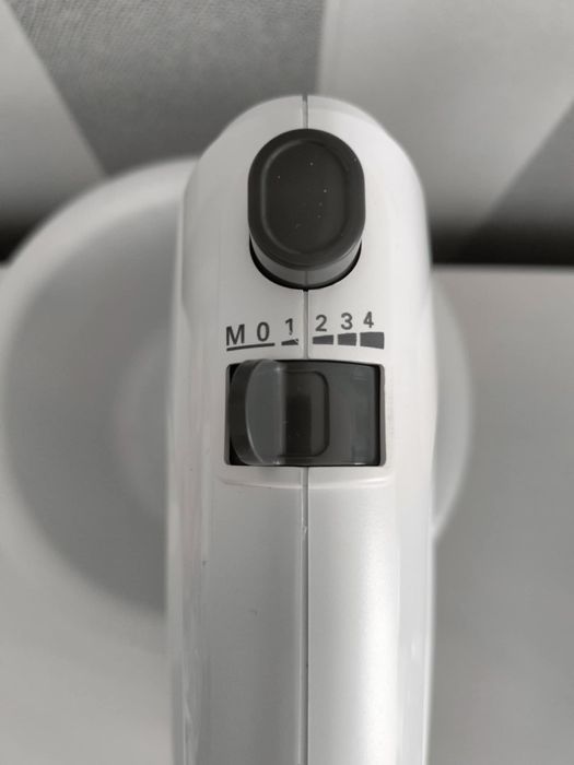 Bosch CleverMixx MFQ2600X – mikser ręczny z misą obrotową