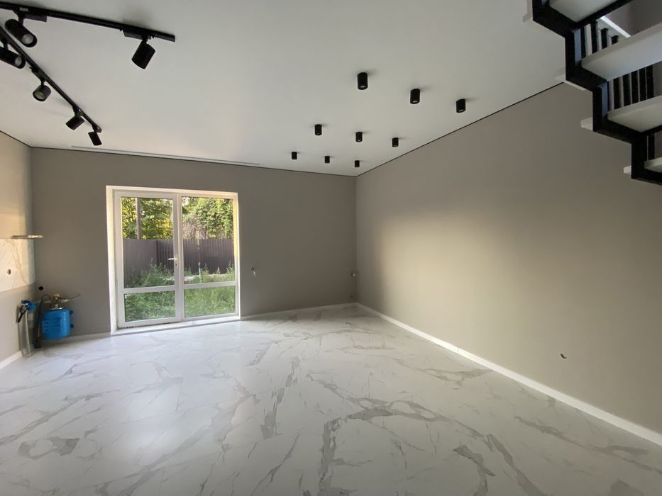 Продаж дуплекса з ремонтом