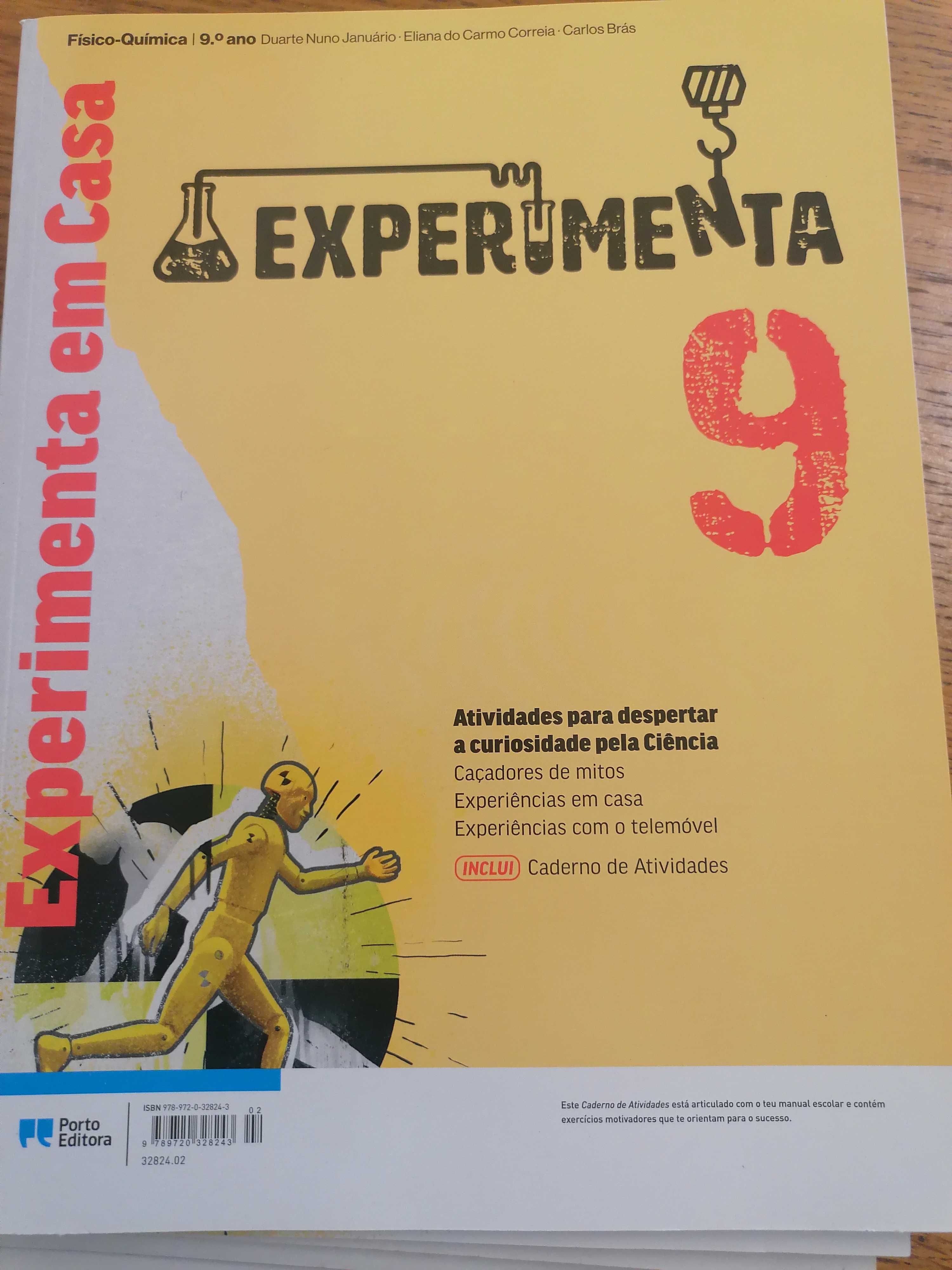Livros escolares de fichas 9°ano