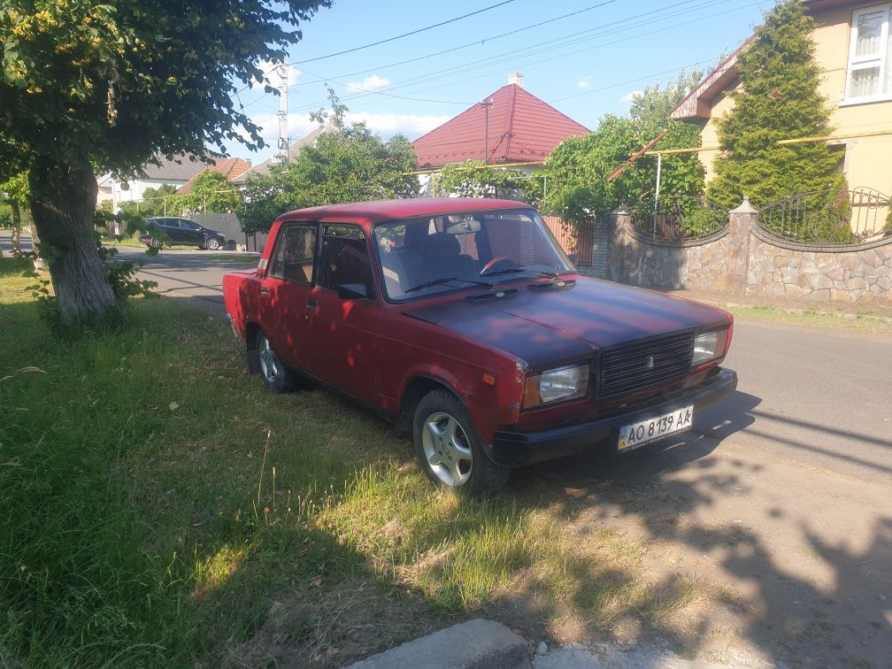 Продам або обмин ваз 2107 1.3    5 ти ступка находу 500$