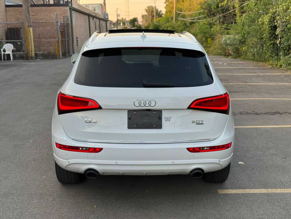 Audi Q5      2015