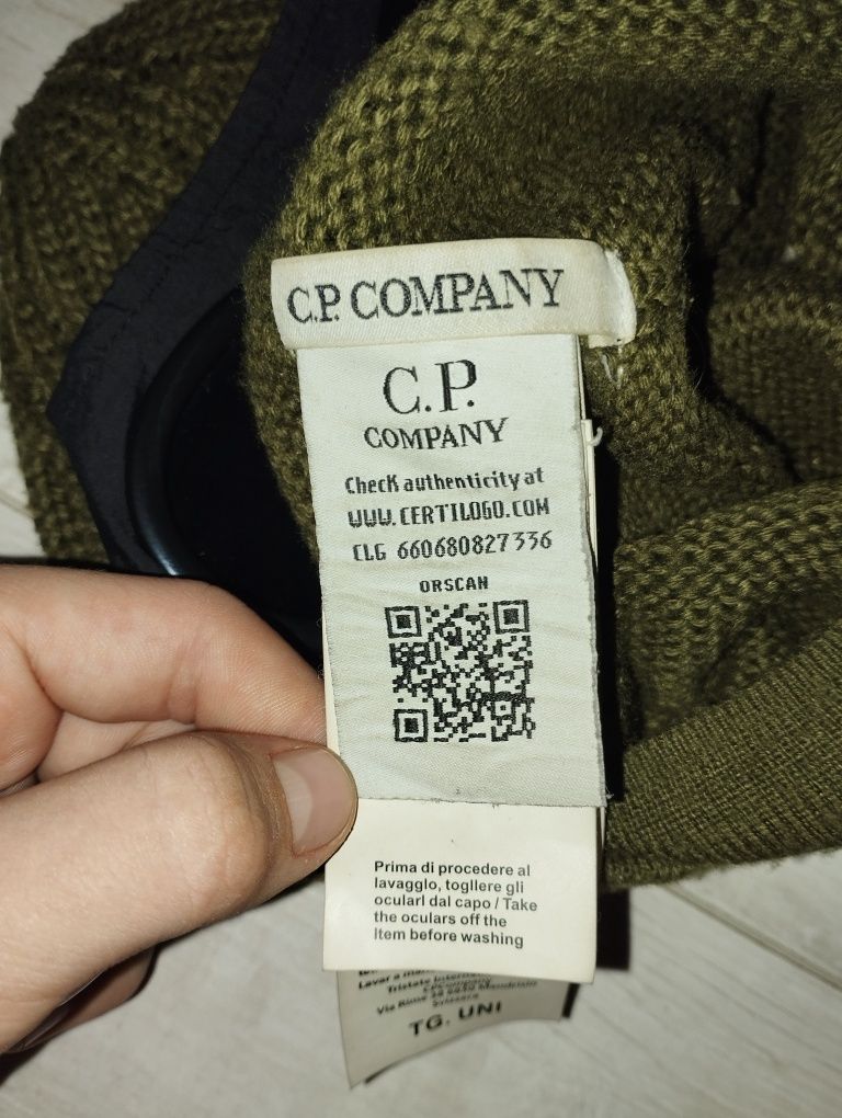 Балаклава cp company