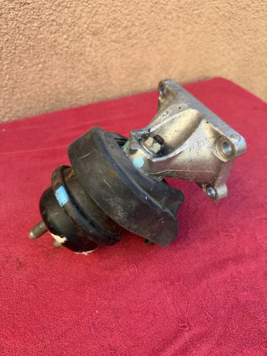 Lexus sc430 poduszka silnika łapa silnika prawa strona OE dużo części